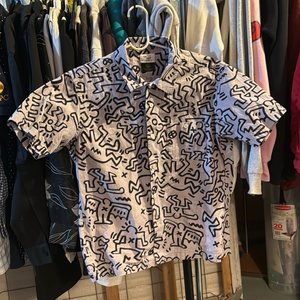 Kieth haring shirt
Youth small
